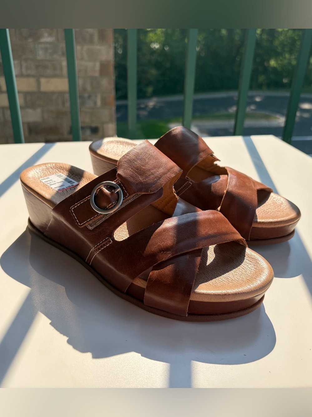 🆕 ⭐️ Brioso Brown Leather Wedge Slide Sandals Women’s Size 7.5 Casual Buckle - Picture 3 of 14
